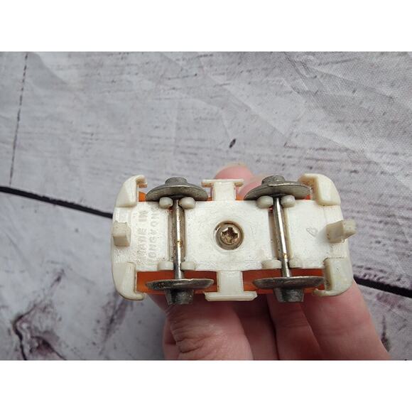 Vintage Disney's Goofy Miniature Race Cars Figurine - Orange Car Metal Wheels - Picture 2 of 6